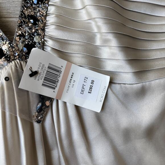 Bcbgmaxazria Embellished Champagne Cocktail Dress NWT Size 12 Rhinestones V Neck - Picture 3 of 9